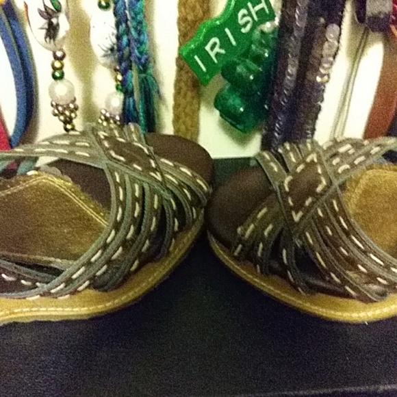 Seychelle Anthropologie wedge brown leather uppers Turquoise Trim shoes - Picture 3 of 8